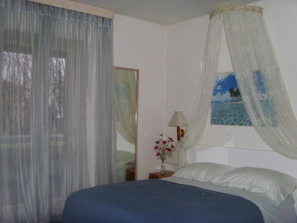 Hotel Post Бергамо Номер фото