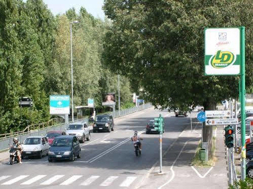 Hotel Post Бергамо Экстерьер фото